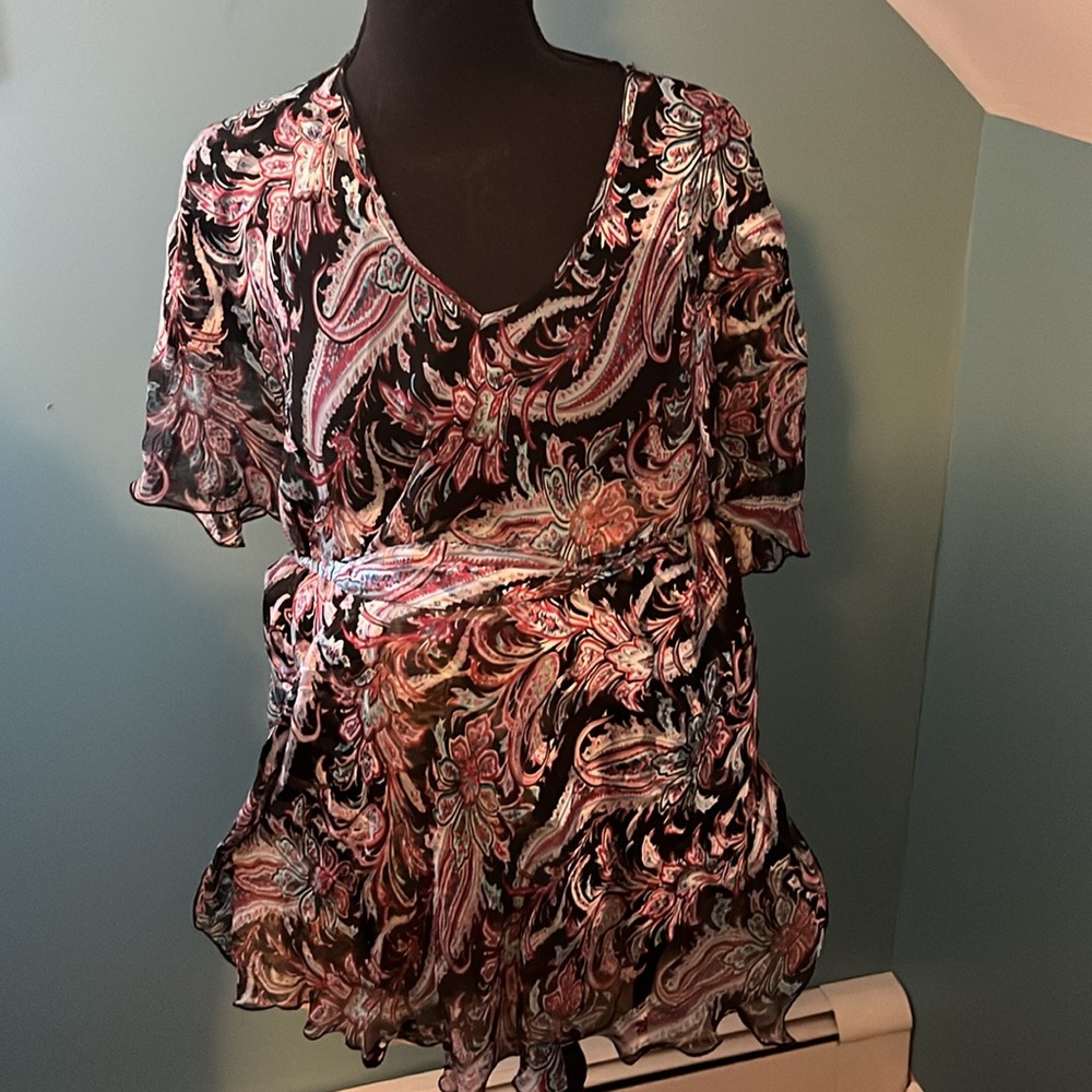 Mimi maternity top size small